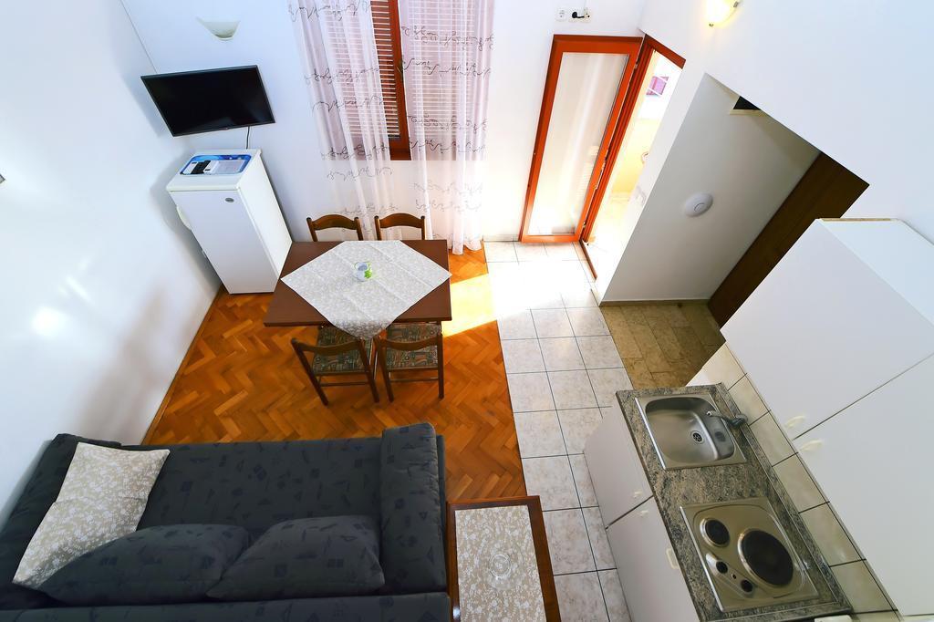 Apartments Zdjelar Porec Esterno foto