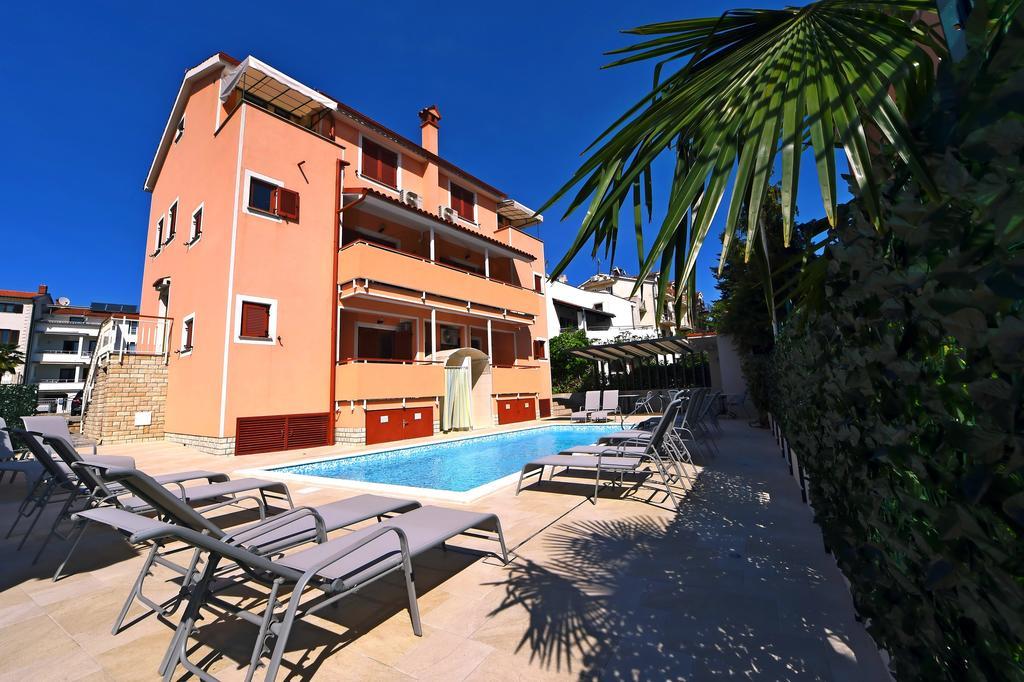 Apartments Zdjelar Porec Esterno foto